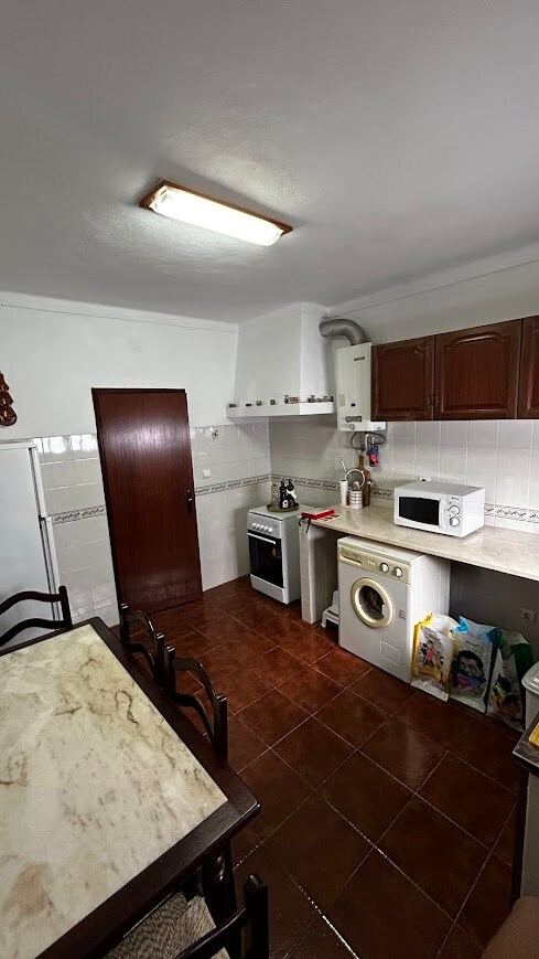 Full kitchen image 2 at Casa Paz e Calmaria Benavila in Benavila