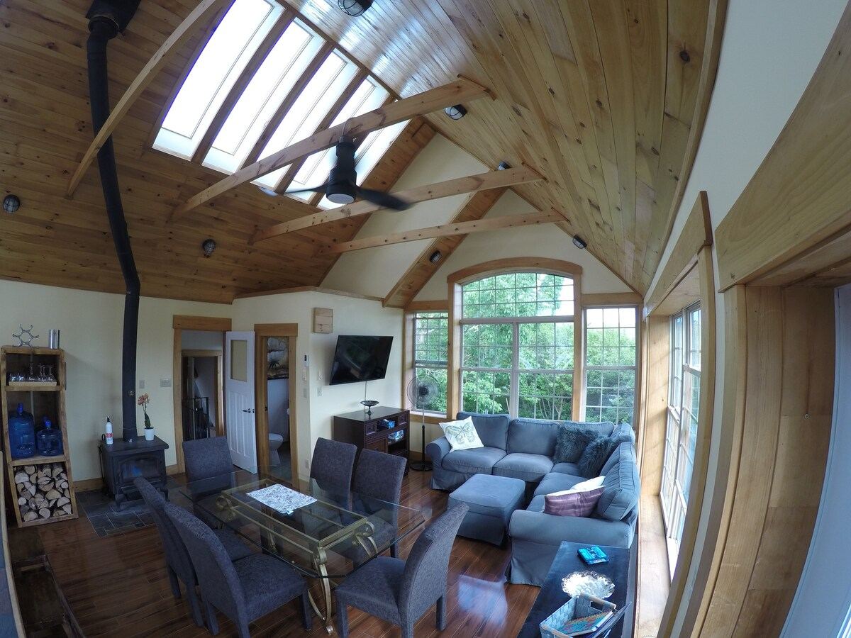 Southside Vacations / Quarterdeck Cottage in Antigonish — property photo 2