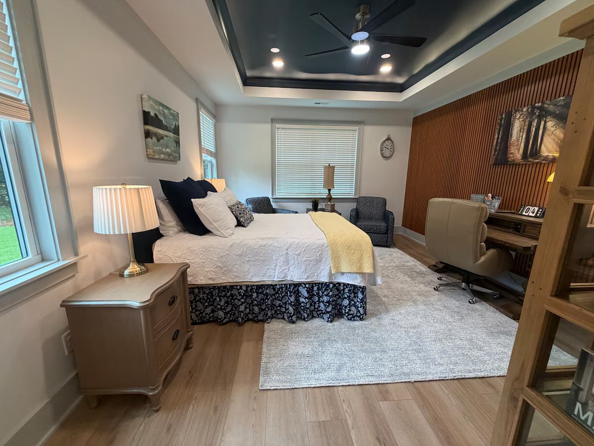 The Greenhouse Getaway in Zebulon — property photo 16