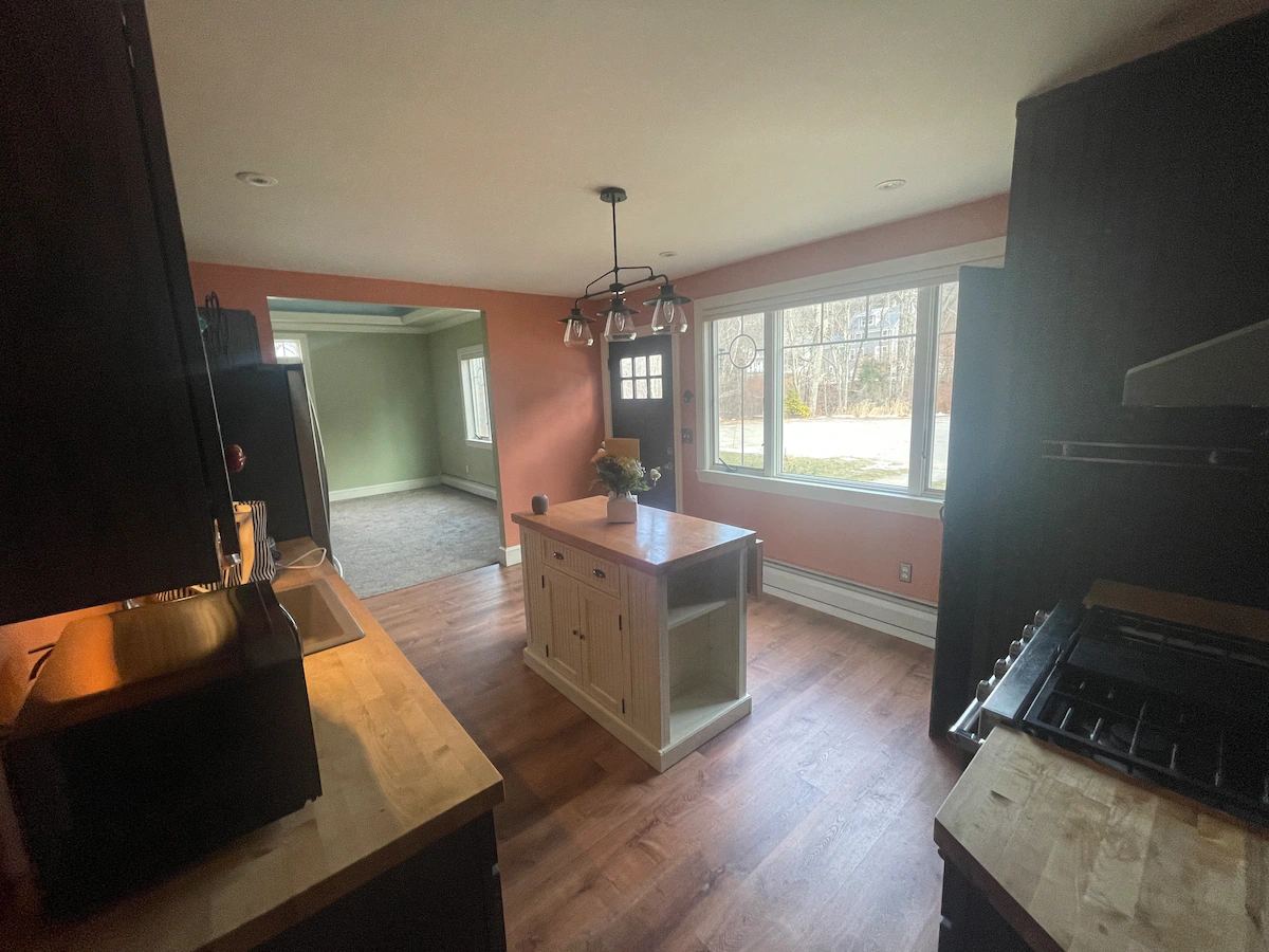 Lawson Family Properties in Newbury — property photo 9