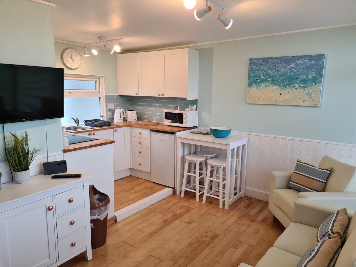 39 Cordova Chalet in Selsey — property photo 1