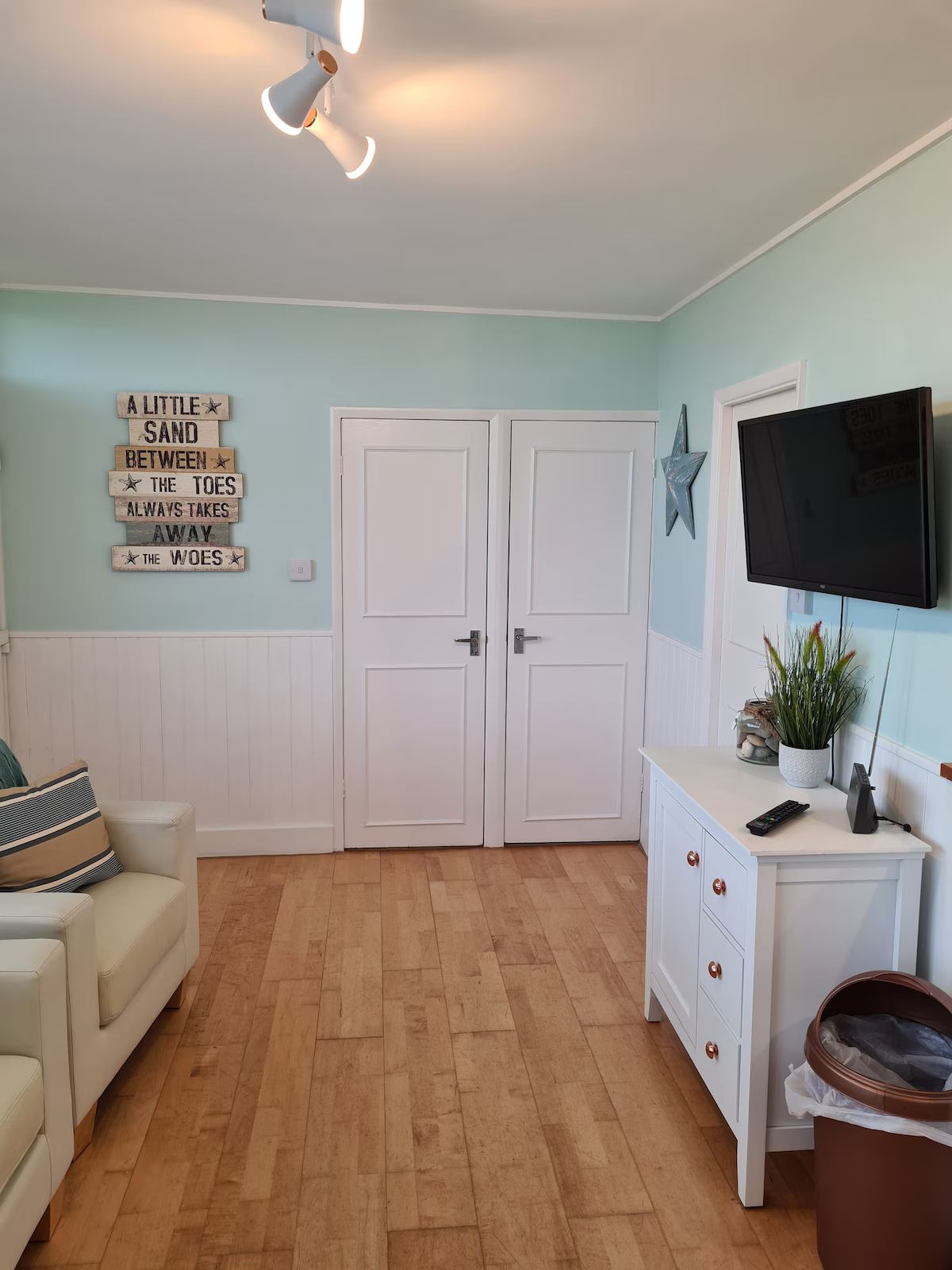 39 Cordova Chalet in Selsey — property photo 2