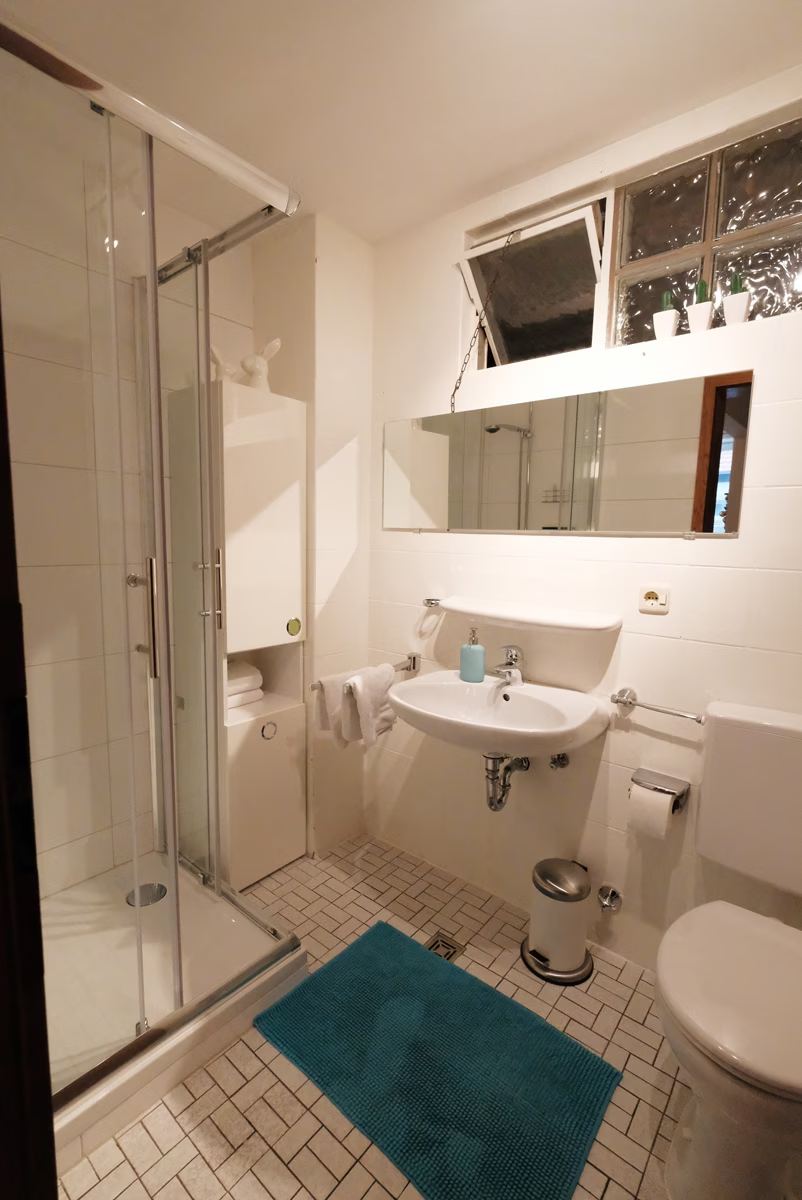 Shower/WC at Ferienwohnung "Laurenzi1"-Bamberg in Bamberg
