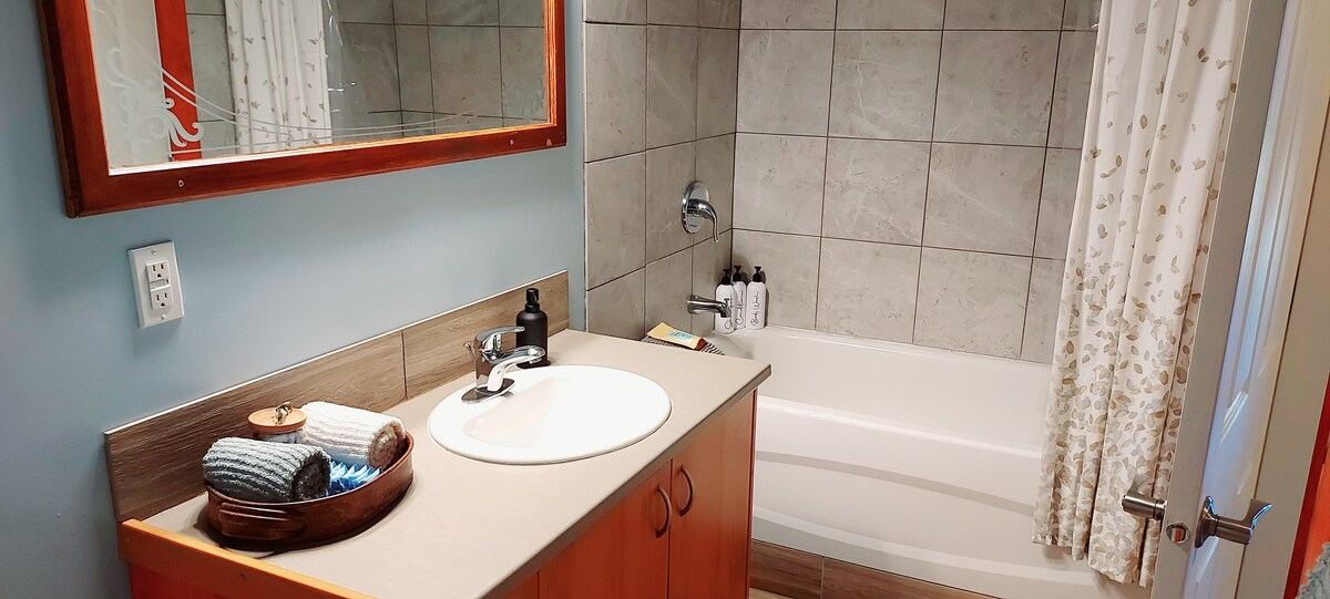 Selkie Suite in Ucluelet — property photo 5